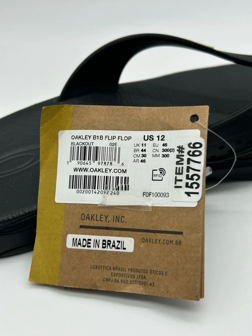 Oakley B1B Flip Flops Men’s Size 12 Black Logo Sandals New With Tag